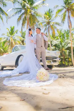 Do Punta Cana wedding planners handle everything remotely?