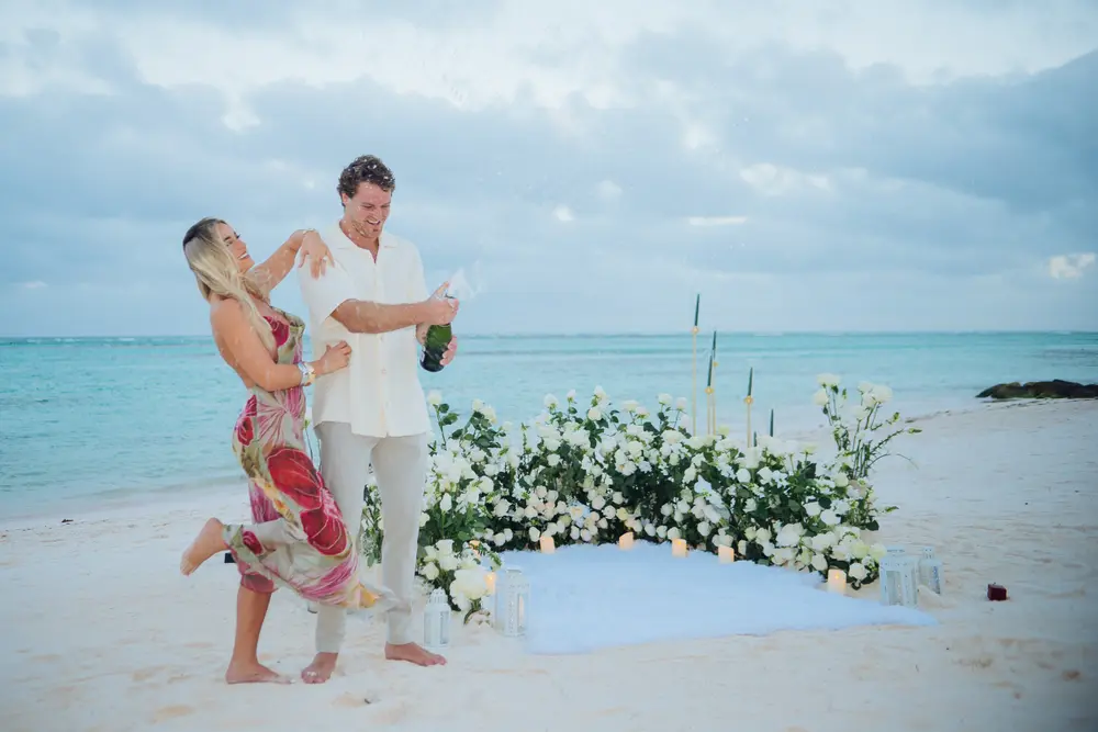 Propuesta Privada al Atardecer junto al Mar