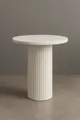 Mesa blanca para pastel para renta en Punta Cana 