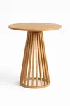 Mesa de cóctel con pedestal para renta en Punta Cana.