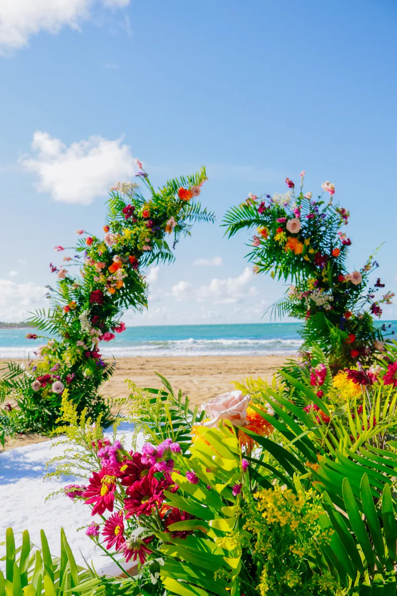 Botanical Shore Punta Cana elopement décor by Sertuin Events
